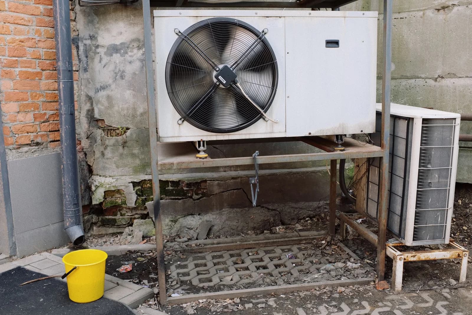 Heat Pump or Gas Furnace: Comparing the Full Ownership Cost, Not Just the Install Quote